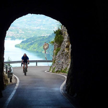 Hotel Sport - Pet friendly hotel&fishing lovers Levico Terme Eksteriør bilde
