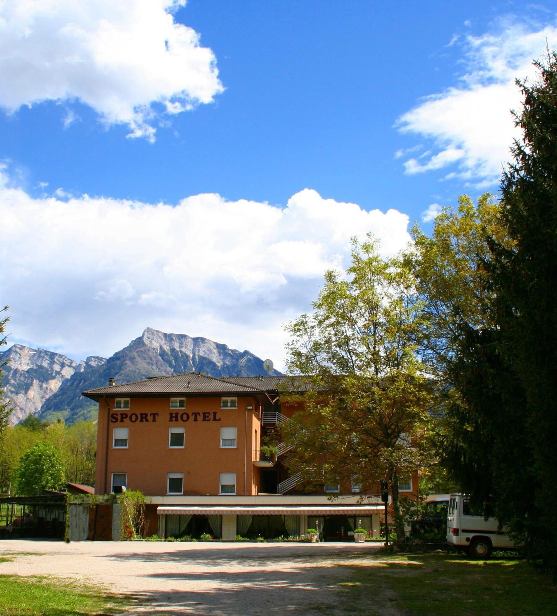 Hotel Sport - Pet friendly hotel&fishing lovers Levico Terme Eksteriør bilde