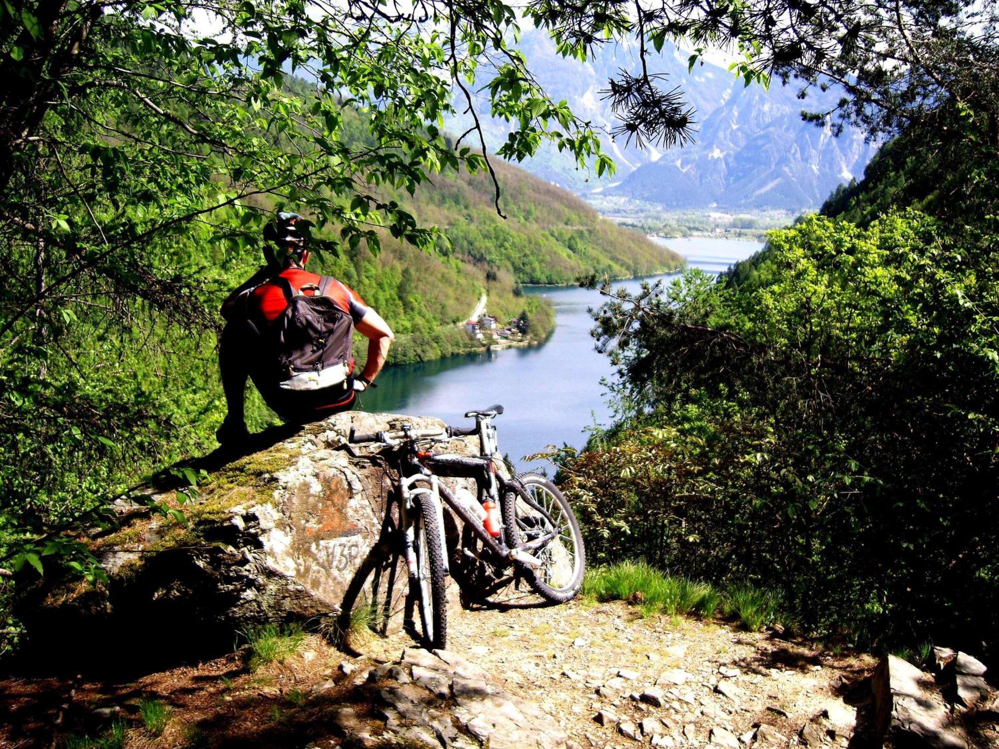Hotel Sport - Pet friendly hotel&fishing lovers Levico Terme Eksteriør bilde