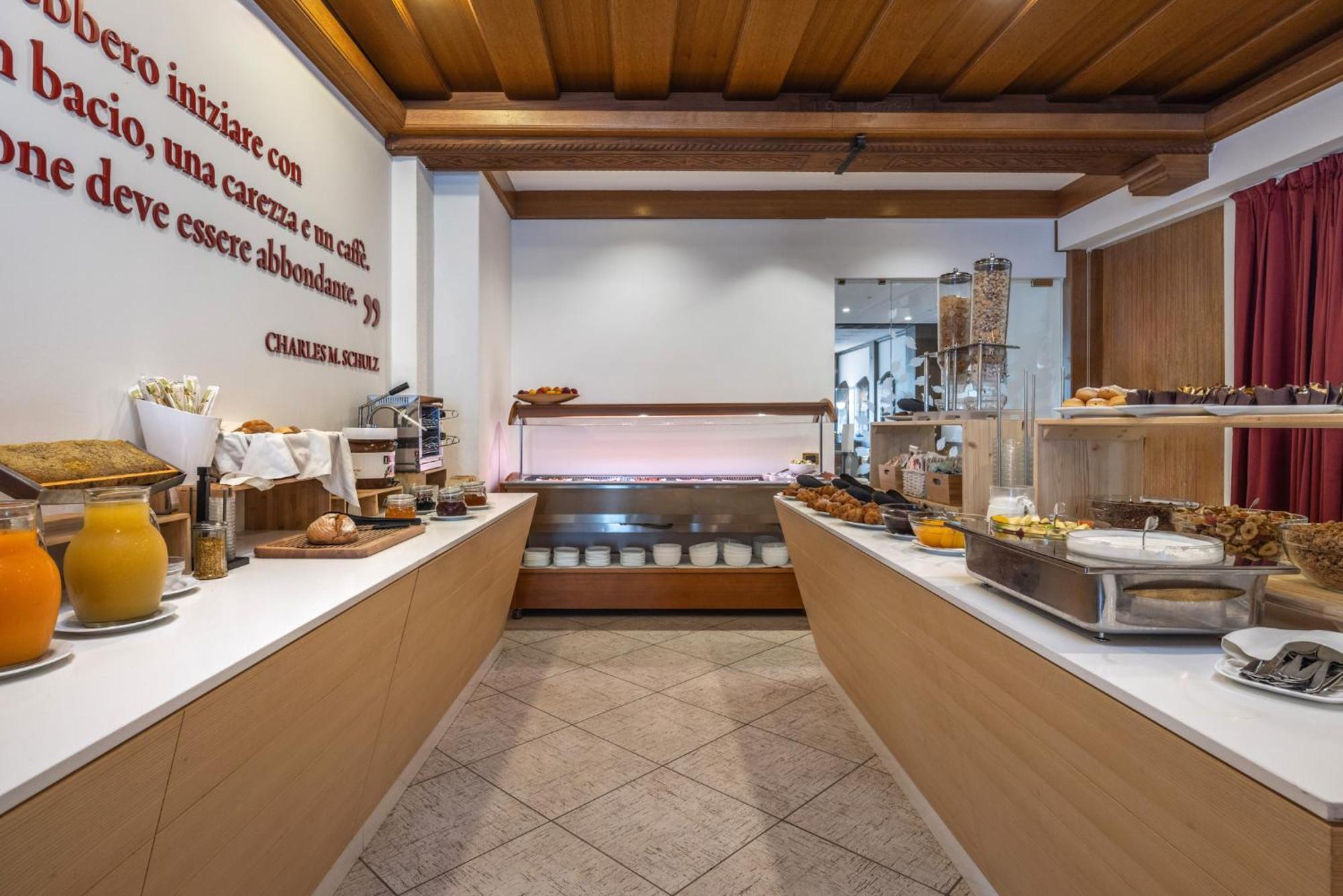 Hotel Sport - Pet friendly hotel&fishing lovers Levico Terme Eksteriør bilde