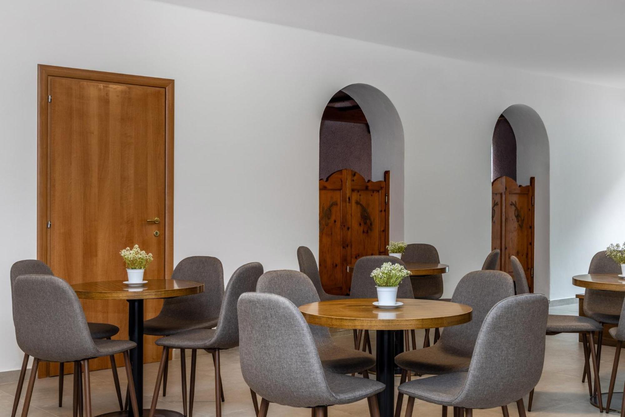 Hotel Sport - Pet friendly hotel&fishing lovers Levico Terme Eksteriør bilde