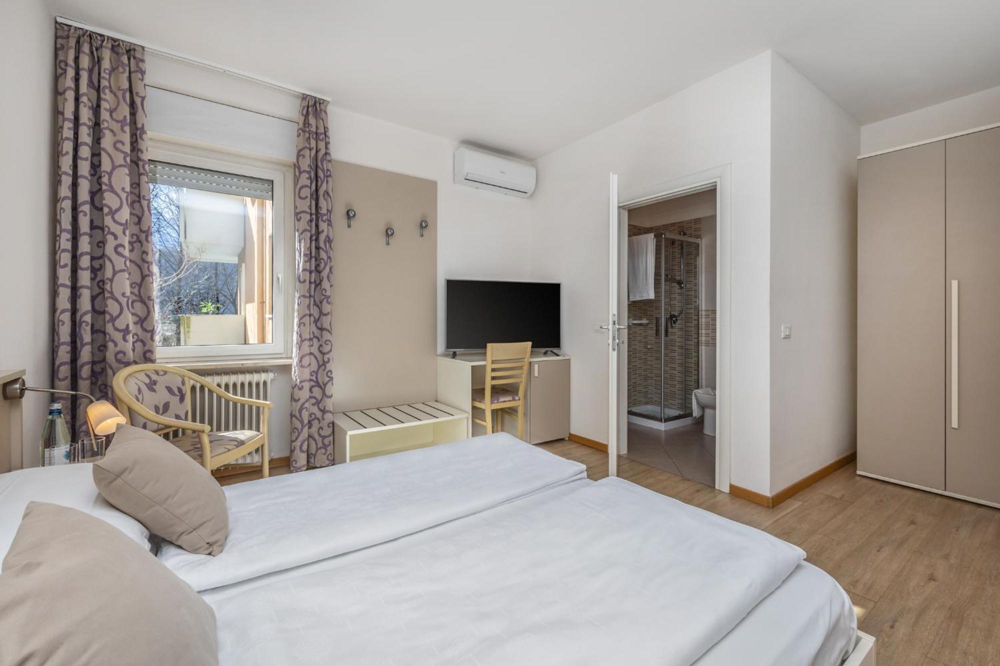 Hotel Sport - Pet friendly hotel&fishing lovers Levico Terme Rom bilde