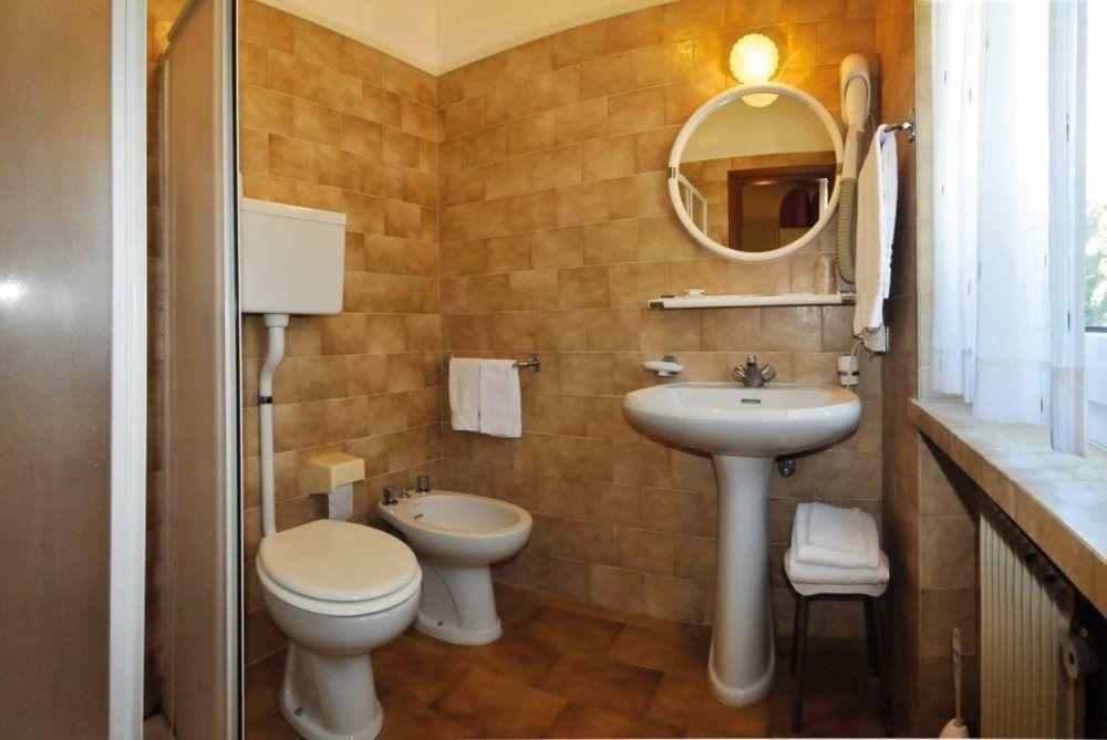 Hotel Sport - Pet friendly hotel&fishing lovers Levico Terme Eksteriør bilde