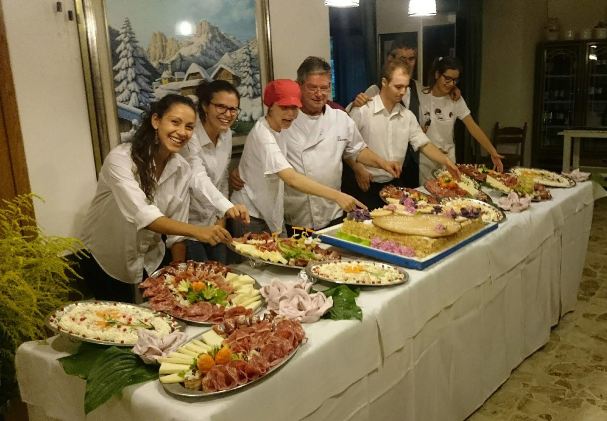 Hotel Sport - Pet friendly hotel&fishing lovers Levico Terme Eksteriør bilde
